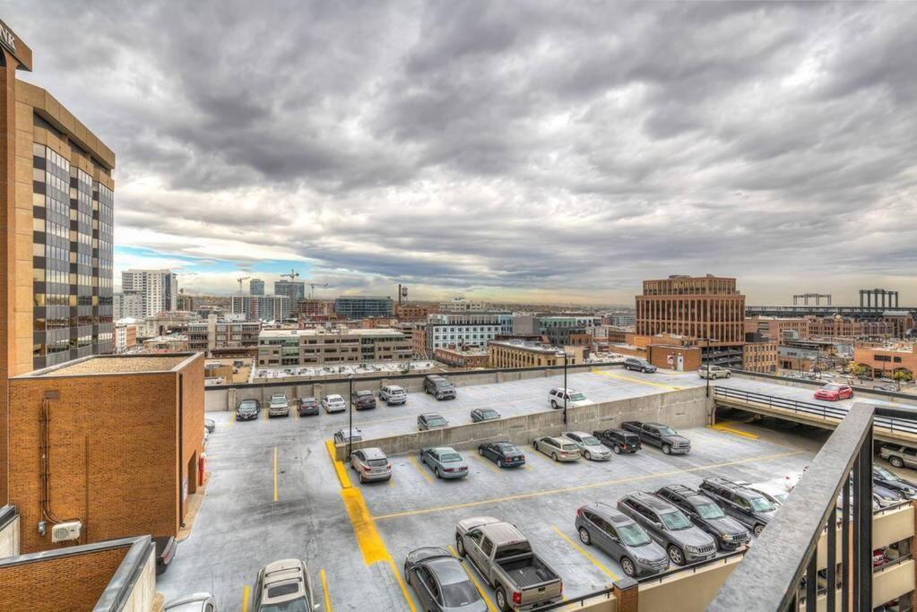 2 Bedroom Condo Heart Of Lodo W/Great View/Amenities DEN Exteriör bild