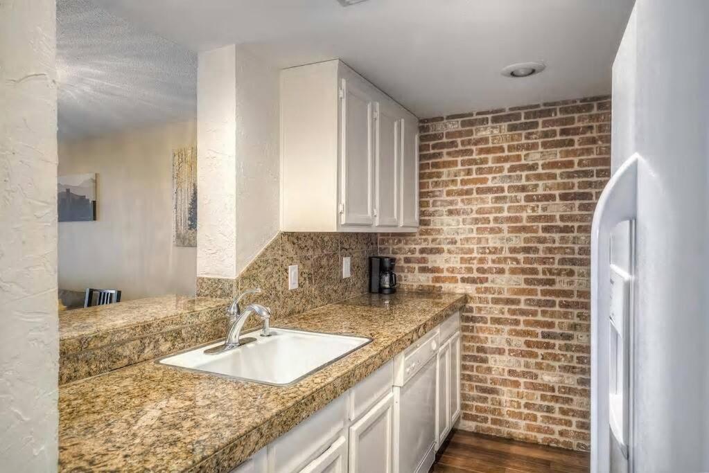 2 Bedroom Condo Heart Of Lodo W/Great View/Amenities DEN Exteriör bild